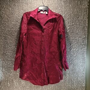 Chico's Button Up Blouse Size 1, M Rayon Blend Metallic Long Sleeve Pink Crinkle